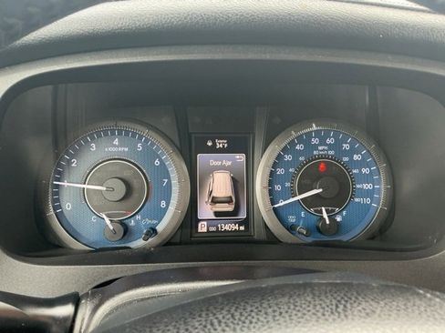 Used 2018 Toyota Sienna Limited Premium image 16
