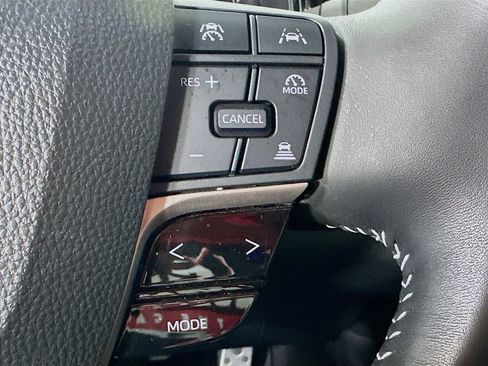 Used 2025 Toyota Camry SE FWD image 23