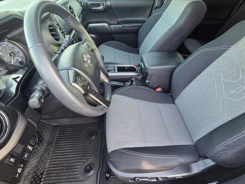 Used 2023 Toyota Tacoma TRD Off-Road image 14