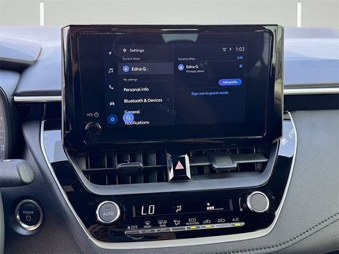 Used 2025 Toyota Corolla SE image 8