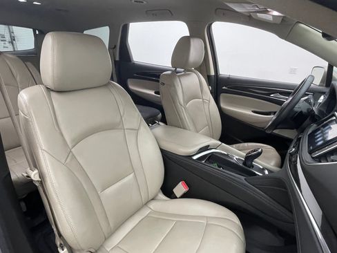 Used 2018 Buick Enclave Premium FWD image 34