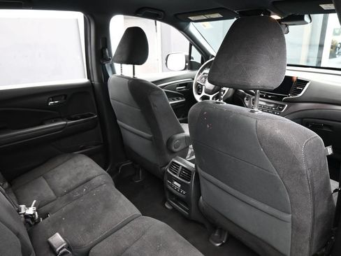 Used 2022 Honda Pilot Sport image 41