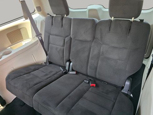 Used 2014 Dodge Grand Caravan SE w/ Quick Order Package 29E SE FWD image 24