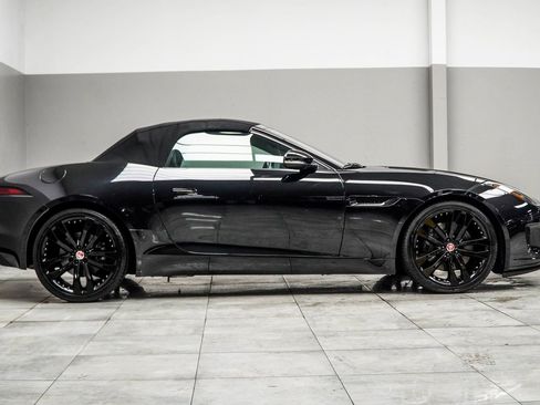 Used 2019 Jaguar F-TYPE Convertible RWD image 8