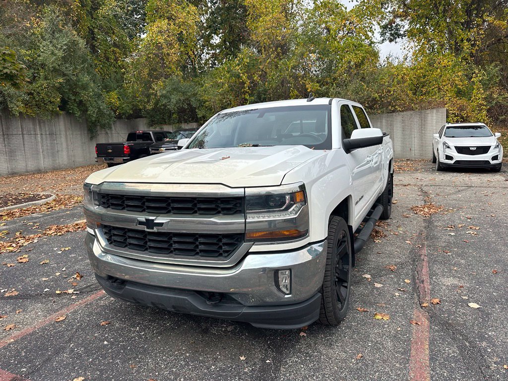 Used 2018 Chevrolet Silverado 1500 LT w/ All Star Edition AWD/4WD image 12