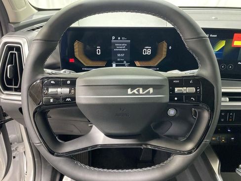 New 2026 Kia Sorento LX FWD image 11
