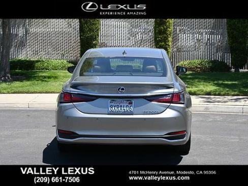 Used 2021 Lexus ES 300h w/ Premium Package FWD image 5