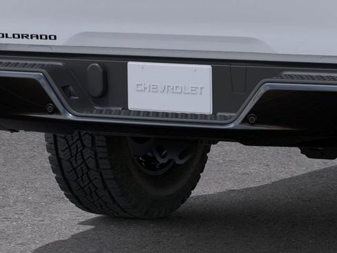 New 2026 Chevrolet Colorado W/T image 15