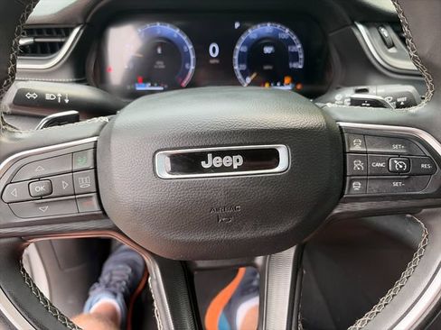 Used 2025 Jeep Grand Cherokee Laredo X w/ MOPAR Finishing Package AWD/4WD image 25