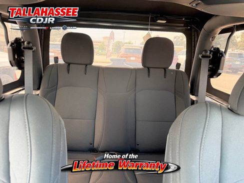 Used 2022 Jeep Wrangler Sport AWD/4WD image 25