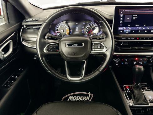 Used 2022 Jeep Compass Limited AWD/4WD image 19
