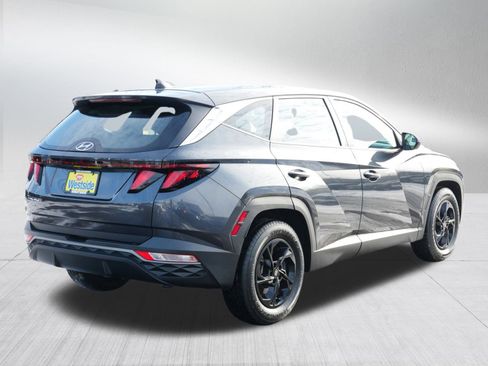 Used 2022 Hyundai Tucson SE image 7