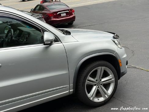Used 2014 Volkswagen Tiguan R-Line AWD/4WD image 42