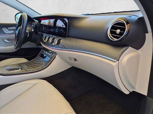 Used 2021 Mercedes-Benz E 350 Sedan image 23