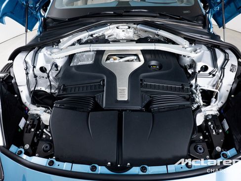 Used 2025 Aston Martin DBX 707 AWD/4WD image 31
