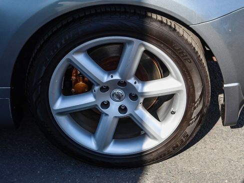 Used 2005 Nissan 350Z Grand Touring image 11