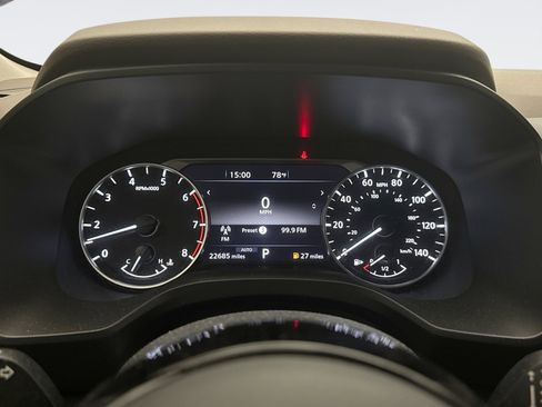Used 2023 Nissan Rogue SV AWD/4WD image 9