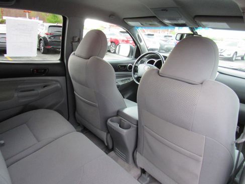 Used 2010 Toyota Tacoma 4x4 Double Cab image 31