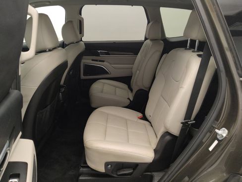 Used 2020 Kia Telluride SX image 18