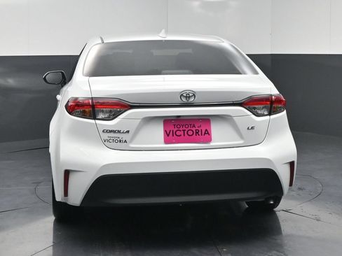 Used 2026 Toyota Corolla LE FWD image 17