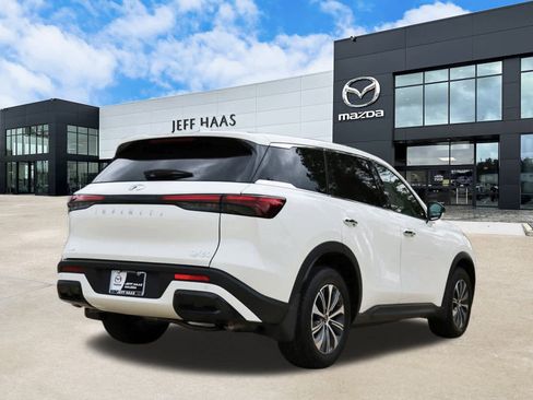 Used 2025 INFINITI QX60 Pure image 3