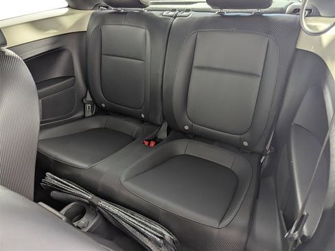 Used 2016 Volkswagen Beetle 1.8T SE image 29