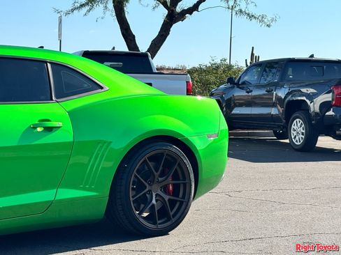 Used 2011 Chevrolet Camaro SS w/ RS Package RWD image 10