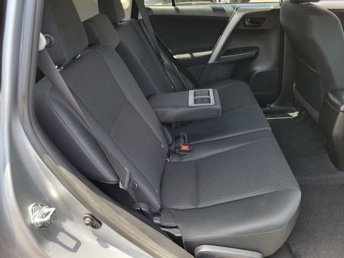 Used 2017 Toyota RAV4 LE w/ Carpet Mat Package FWD image 20