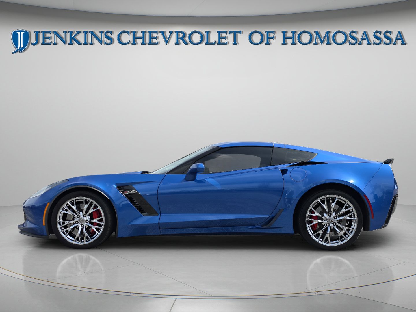 Used 2015 Chevrolet Corvette Z06 w/ 3LZ Preferred Equipment Group RWD image 9