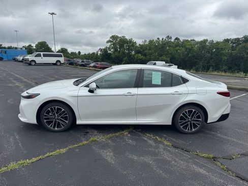 Certified 2025 Toyota Camry XLE AWD/4WD image 6