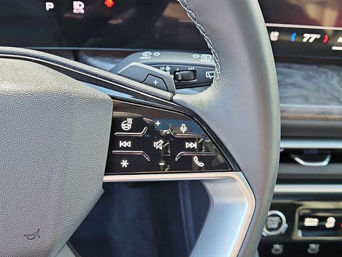 Used 2025 Audi Q5 Premium Plus w/ Premium Plus image 18