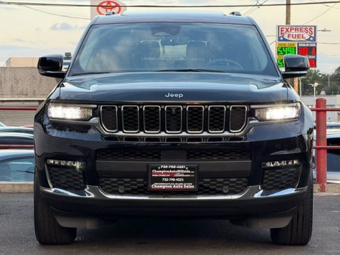 Used 2023 Jeep Grand Cherokee L Limited w/ Luxury Tech Group II AWD/4WD image 2