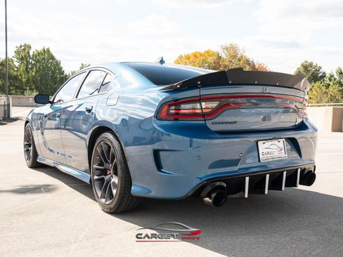 Used 2023 Dodge Charger Scat Pack w/ Navigation & Travel Group RWD image 5