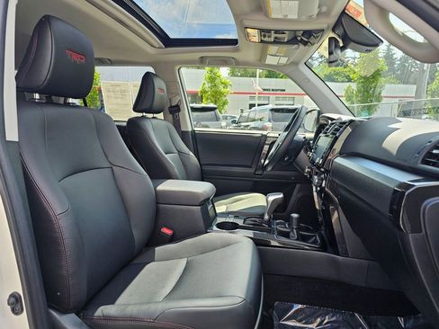 Certified 2023 Toyota 4Runner TRD Off-Road Premium w/ Moonroof Package AWD/4WD image 10
