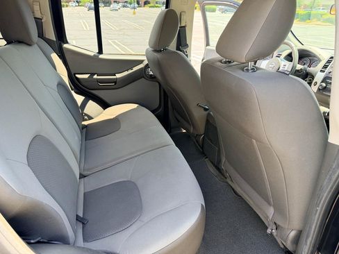 Used 2013 Nissan Xterra S w/ Value Package RWD image 13
