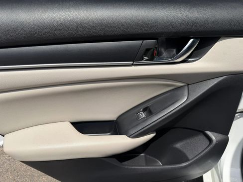 Used 2021 Honda Accord LX image 14