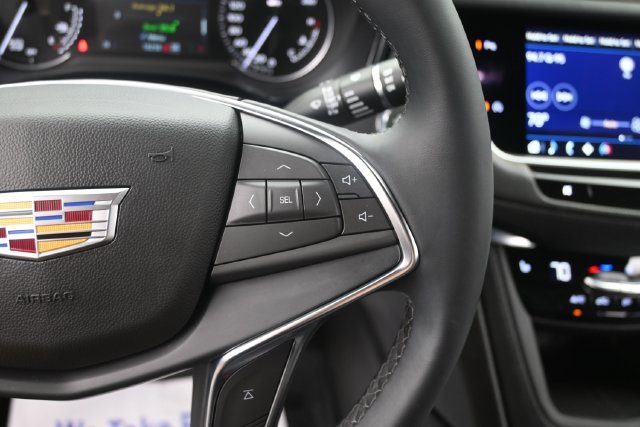 Used 2025 Cadillac XT5 Luxury w/ LPO, Floor Liner Package AWD/4WD image 27