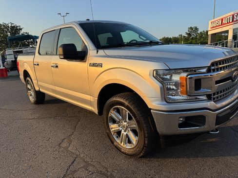 Used 2018 Ford F150 XLT w/ Equipment Group 302A Luxury AWD/4WD image 12