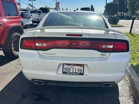 Used 2014 Dodge Charger R/T image 3