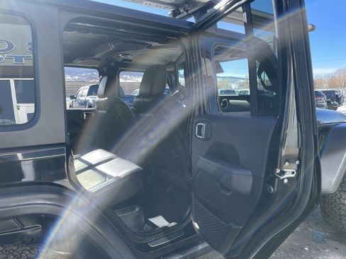 Used 2022 Jeep Wrangler Unlimited Rubicon 4xe w/ Steel Bumper Group image 14