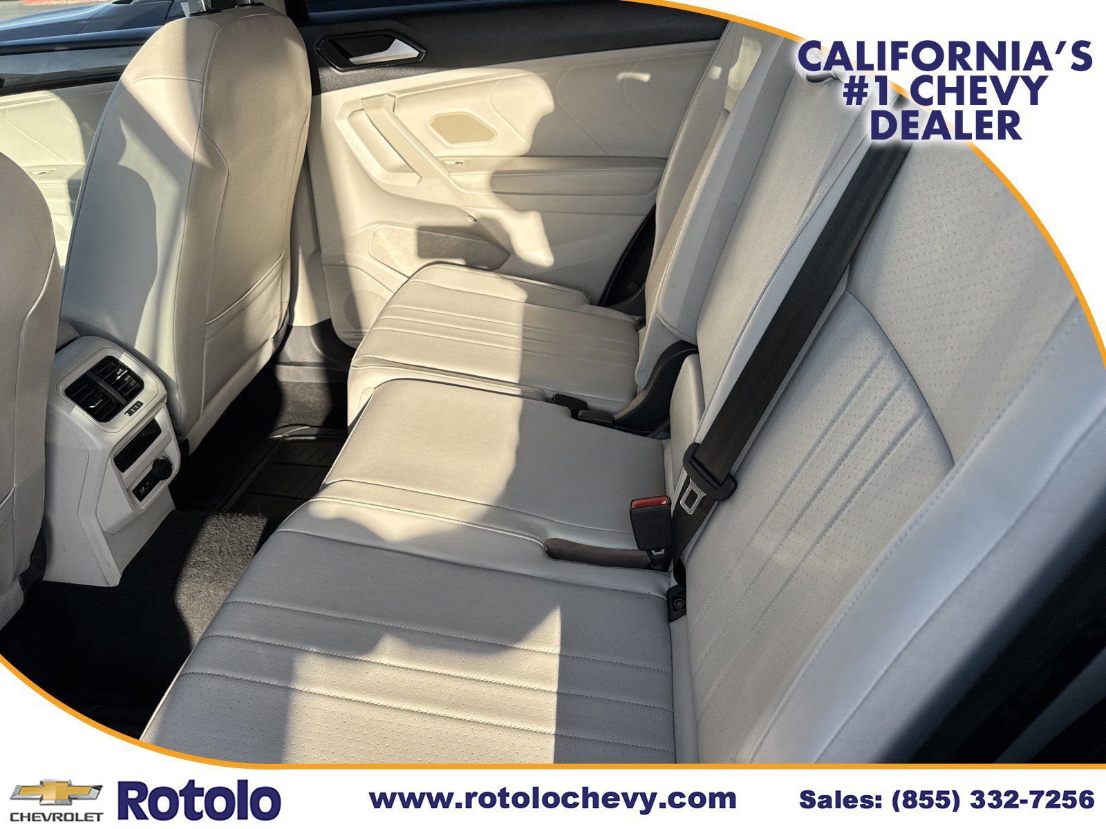 Used 2022 Volkswagen Tiguan SE AWD/4WD image 12