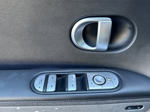Used 2023 Hyundai Ioniq 5 Limited image 11