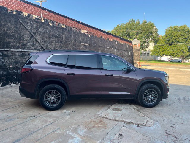 Used 2025 GMC Acadia Elevation FWD image 8