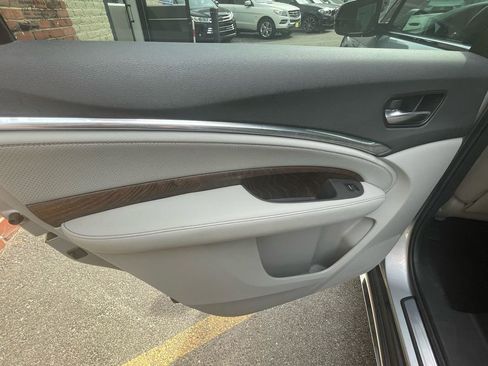 Used 2019 Acura MDX SH-AWD w/ Technology Package image 29