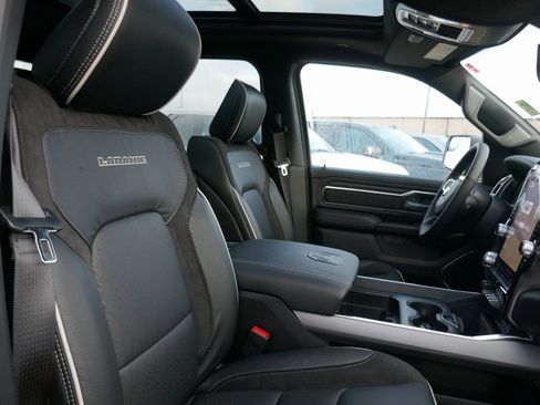 New 2026 RAM 1500 Laramie AWD/4WD image 10