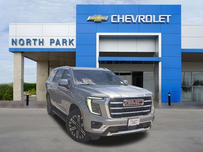 Used 2025 GMC Yukon Elevation w/ LPO, Floor Liner Package