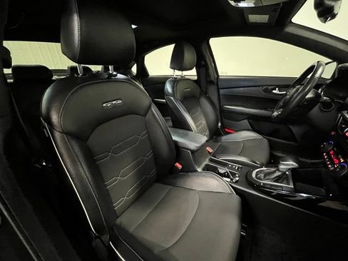 Used 2022 Kia Forte GT-Line w/ GT-Line Premium Package FWD image 9