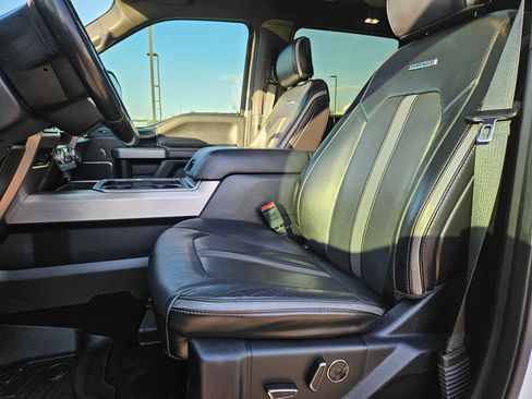 Used 2019 Ford F250 Platinum w/ Platinum Ultimate Package AWD/4WD image 17
