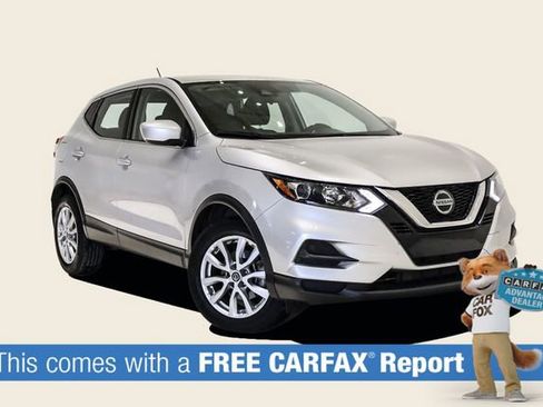 Used 2022 Nissan Rogue Sport S image 2