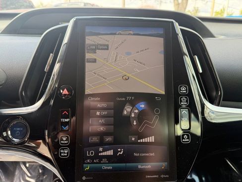 Used 2020 Toyota Prius Prime XLE image 23